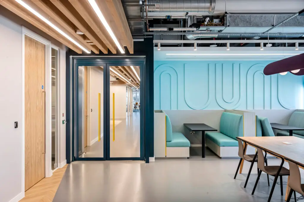 Workspace specification with glass partitioning
